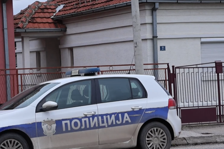 Roditelje zaklao u šupi, pa seo u fotelju da umre! Isplivali novi detalji masakra u Čačku - šerpa bila puna krvi!