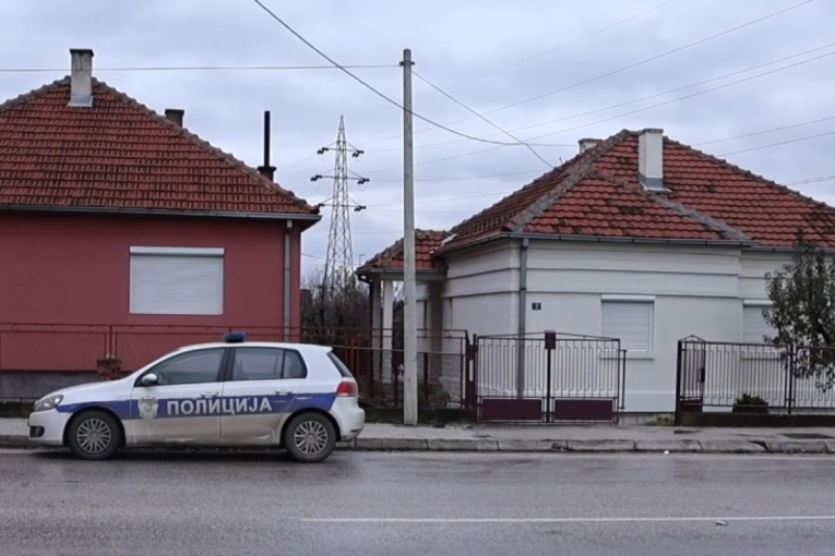 Jezivi detalji zločina u Čačku: Majci i ocu prerezao vrat, sebe izbo u grudi (FOTO/VIDEO)