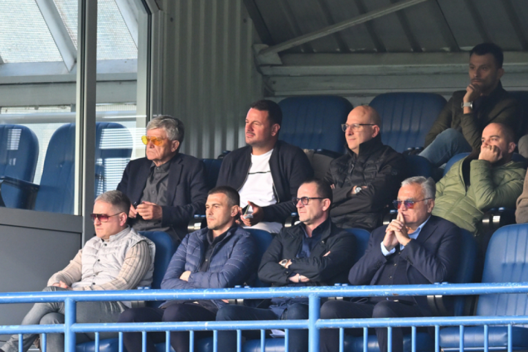 Liverpul "prosuo" i 2:0 i 3:2: Pogledajte u FULL HD hajlajtse novog kiksa Reds, sada protiv Lidsa (VIDEO)