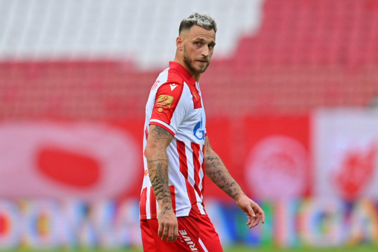 Blamaža, amaterizam i potrošeni milioni: Crvena zvezda ovo sebi nije smela da dozvoli!
