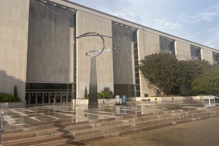 Srbija u Vašington donosi Teslu: Bista za najveći muzej na svetu