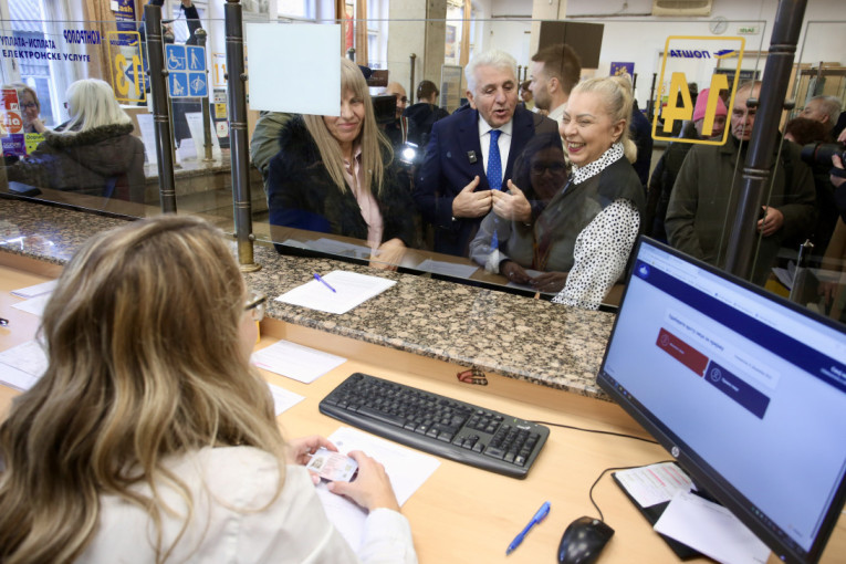 Već stiglo više od 7.000 prijava: Ogromno interesovanje građana za legalizaciju! (FOTO)