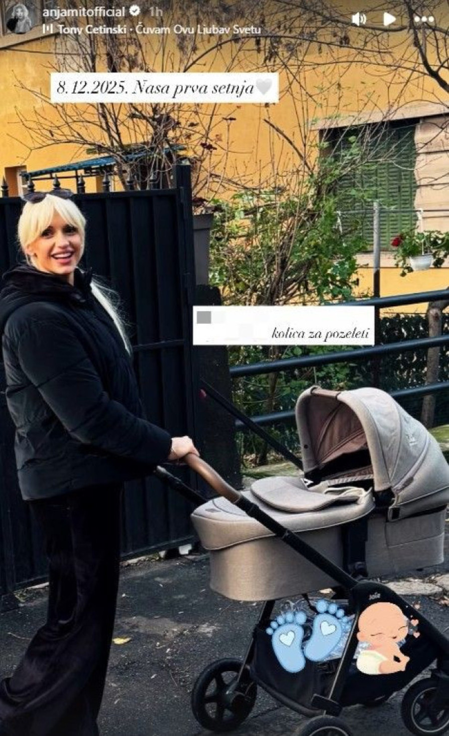 Prva šetnja Anje Mit sa sinom: Novopečena majka sija od sreće! (FOTO)