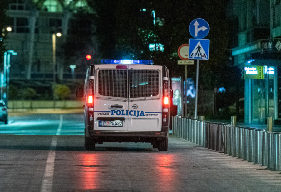 Ja te nisam odbila! Bomba iz Crne Gore: Nakon eksplicitnog snimka, obelodanjene i šok poruke (FOTO/VIDEO)