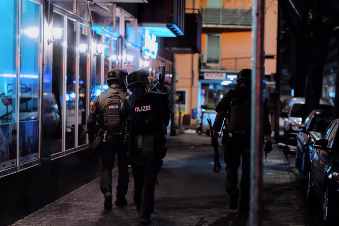 Srpski SBPOK razbio "Balkanski kartel" u Nemačkoj: U vellikoj akciji zaplenjena imovina vredna pet miliona evra (FOTO)