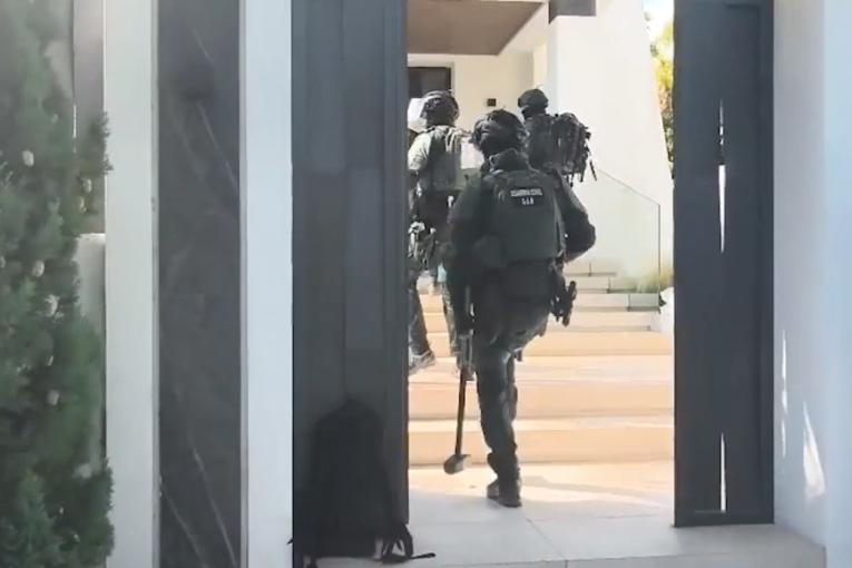 Dve akcije u Negotinu: Stanovi puni droge, a tu je i oružje