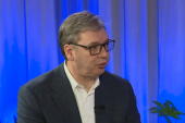 Vučić poručio iz Niša: Otvaramo dve fabrike iz EU! Gradićemo brzu prugu, porodilište, drugu fazu KC i stadion lepoticu!