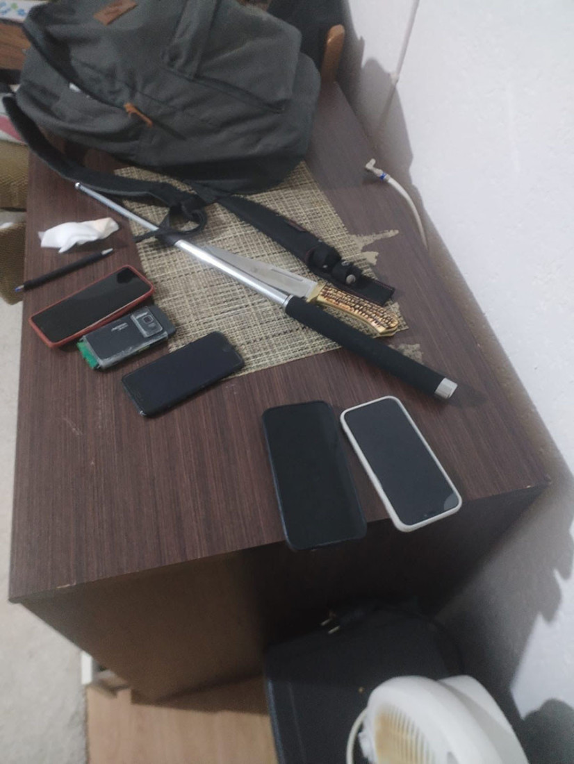 Policijski pretresi po Preševu: U štekovma sve od drona do mačete (FOTO/VIDEO)