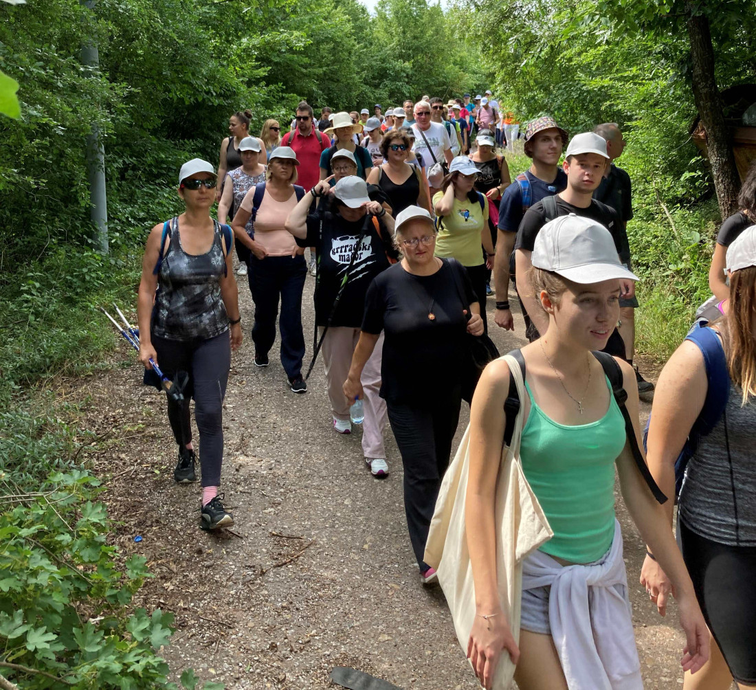 Do Meseca i nazad - milijardu koraka za zdravlje: Otvori plavi krug obeležava pet godina postojanja