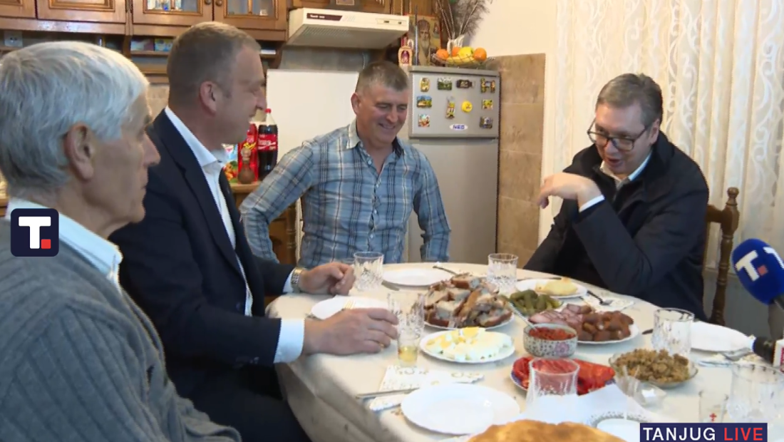 Predsednik se vratio u Niš: Nastavićemo da pomažemo subvencijama (VIDEO/FOTO)