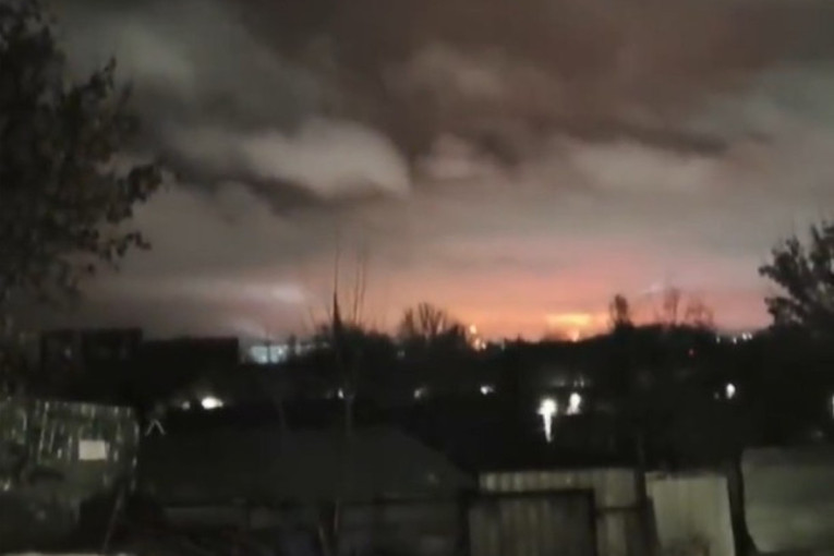 Pakao u Rusiji: Ima mrtvih, gore zgrade i rafinerija, pogođeni vrtić i bolnica, kruže snimci snažnih eksplozija (VIDEO)