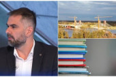 Rasteretićemo roditelje: Gradonačelnik Novog Sada o besplatnim udžbenicima za sve osnovce, a tek slede novi projekti