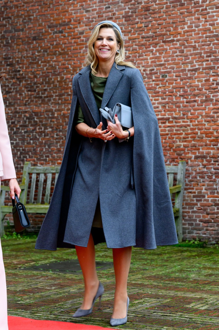 Unikatan sivi kaput i savršeno uklopljeni aksesoari: Kraljica Maksima zrači elegancijom (FOTO)