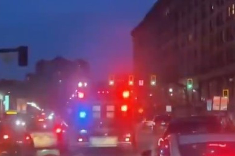 Pucnjava na univerzitetu u Americi: Studenti upozoreni da zaključaju vrata, utišaju telefone i ostanu skriveni! (VIDEO)