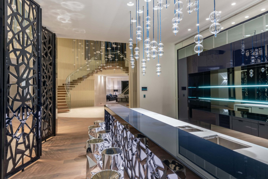 Sin ubio Suzanu zbog veštačke inteligencije: Upao u paranoju zbog ChatGPT-ja, stravičan zločin potresao sve!