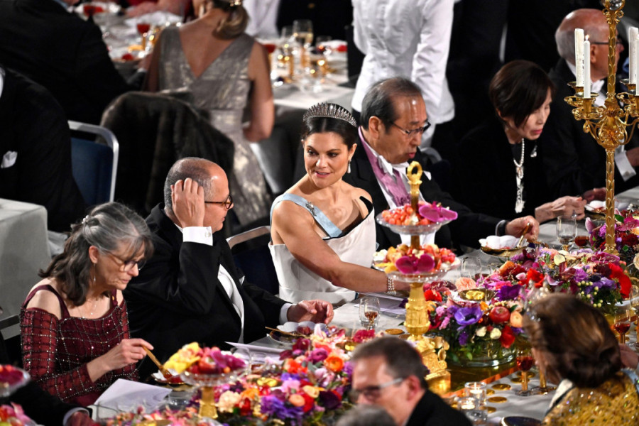 Švedska princeza oduševila u haljini svoje majke staroj tri decenije: Dala joj je moderan zaokret (FOTO)