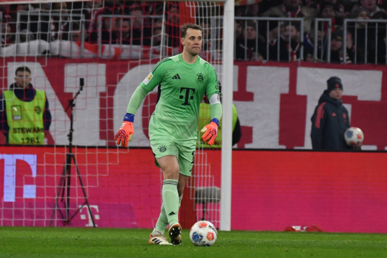 Nojer mora na pauzu: Kapiten Bajerna se ponovo povredio!