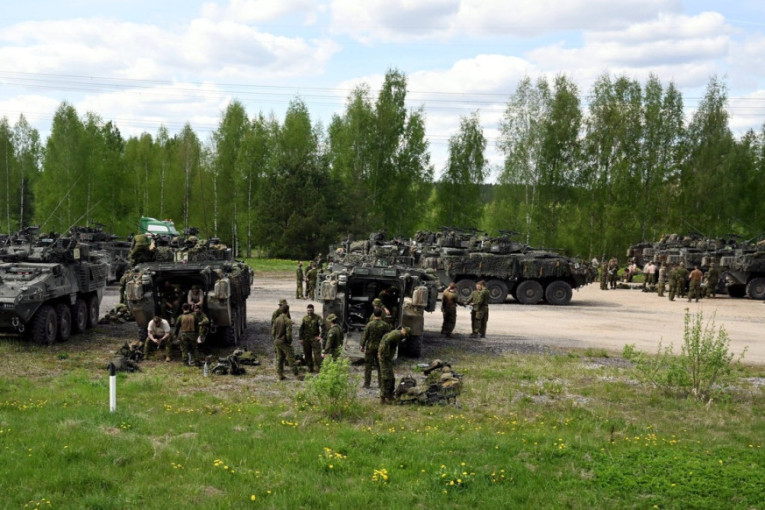Prave se bunkeri, postavljaju zmajevi zubi: Još jedna članica NATO-a se priprema za rat sa Rusijom