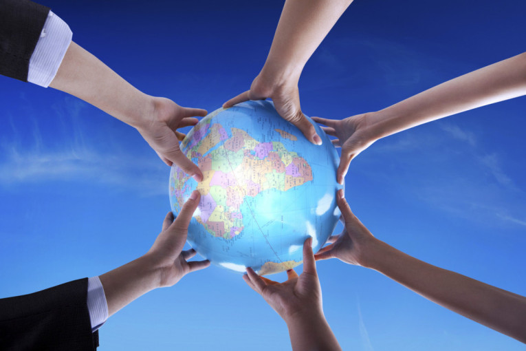 Učenje više jezika može da vam uspori starenje: Saznajte kako ova sposobnost deluje na zdravlje