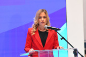Đurđević Stamenkovski otkrila kog datuma kreće primena zakona o roditeljima negovateljima