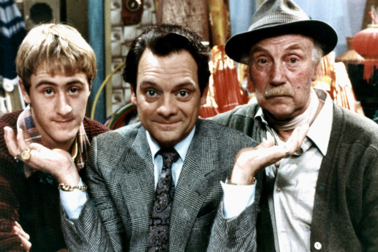 Zbog jednog lustera je Rodni umalo dobio otkaz, a "Mućke" ugašene: Ako se nasmeješ... (VIDEO)