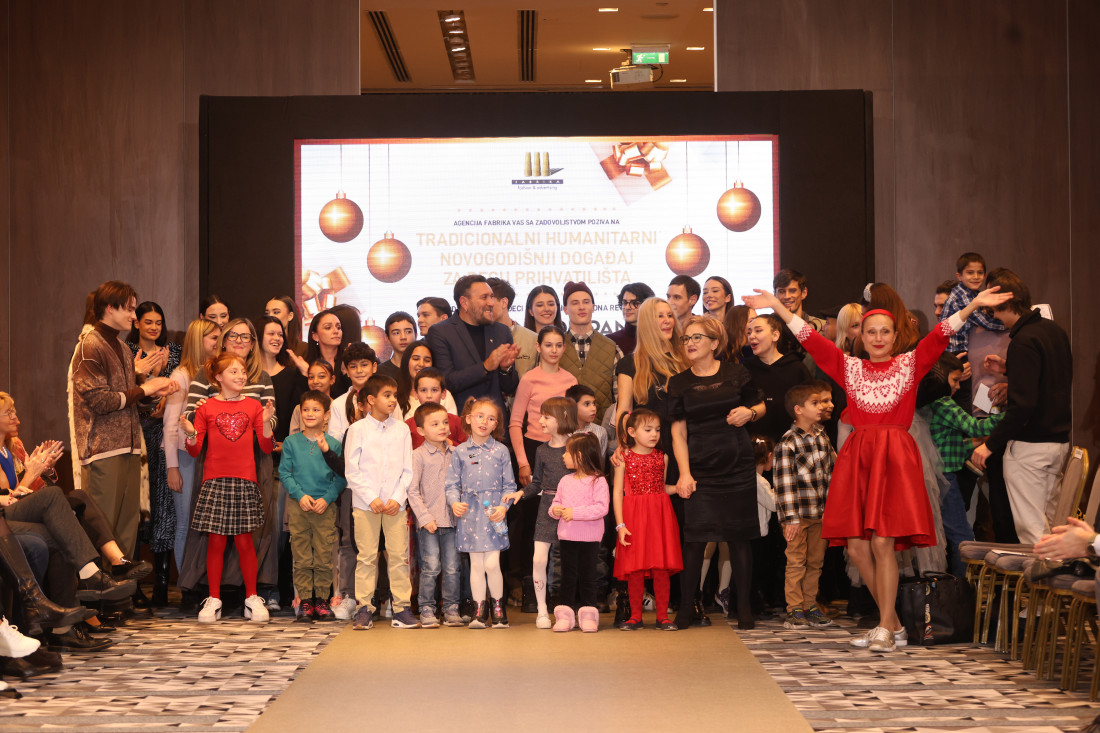 Održan tradicionalni humanitarni novogodišnji događaj za decu Prihvatilišta: Veče humanosti, radosti, ljubavi i vrhunske mode