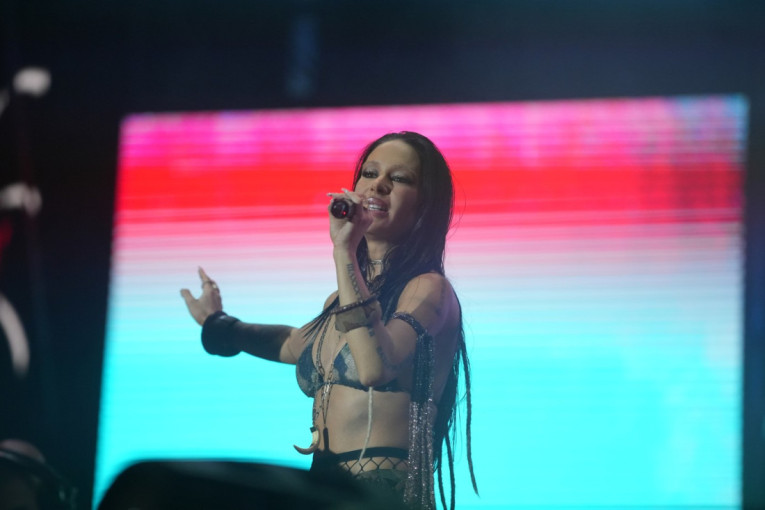 Elena Kitić je ovo krila od svih: Čekala je kraj godine da saopšti lepu vest!