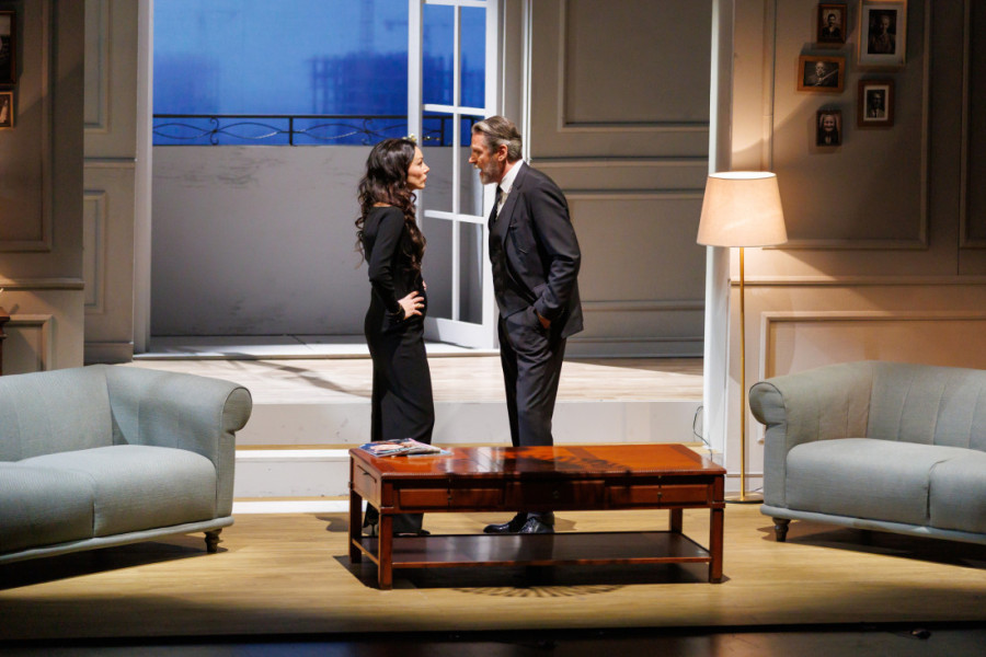 Sloboda Mićalović i Dragan Mićanović u novoj verziji "Narodnog poslanika": Ovacije na premijeri u JDP-u (FOTO/VIDEO)