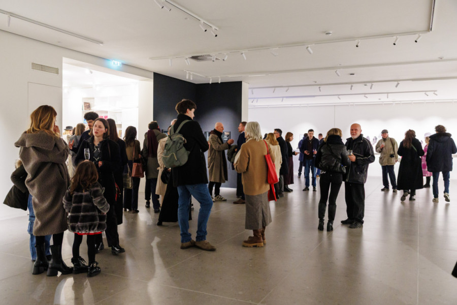 Četiri umetnice koje pričaju "Zimske priče": Nova izložba u Galeriji DOTS (FOTO)