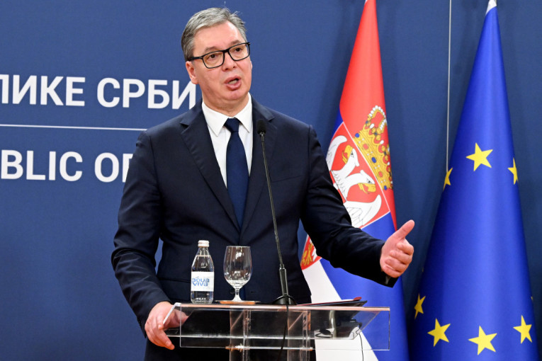 Oglasio se predsednik Vučić: Da čuvamo stabilnost, a Srbija će da raste brzo! (VIDEO)
