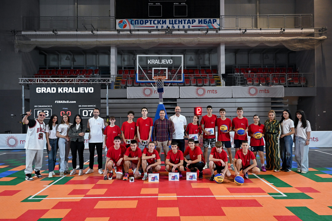 MTS Karavan tokom 2025. okupio hiljade dece širom Srbije kroz sport i igru (FOTO)