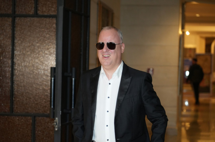 Razvodi se poznati bračni par! Prvi krah ljubavi u 2026: Fatalna plavuša otkačila pevača