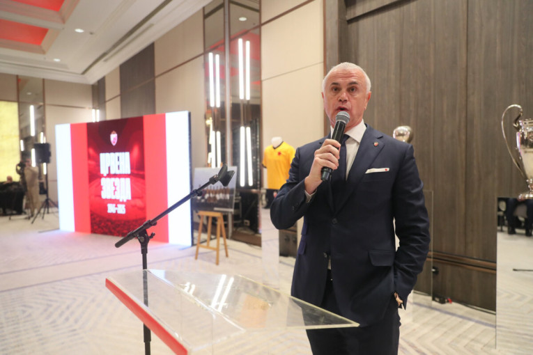 Zvezda predstavila monografiju: Posle 8 decenija postojanja predstavljene autentične priče koje su obeležile put crveno-belih (FOTO)