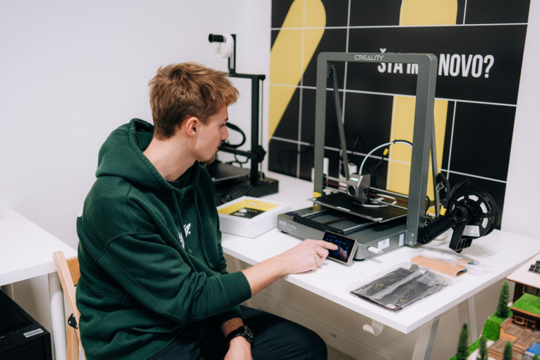 Mejkers lab mreža porasla na 41 učionicu budućnosti: Zatvaranje kruga u 2025. uz tri nova prostora  za učenje i inovacije