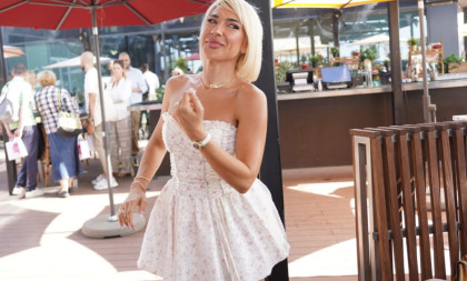 Jovana Jeremić ponovo šokira: Baba mi je umrla gledajući filmove za odrasle, našli smo je sutradan