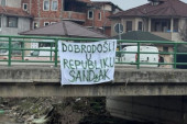 Blokaderi bi da cepaju Srbiju, hoće Republiku Sandžak: Skandalozni natpisi osvanuli u Novom Pazaru (FOTO)