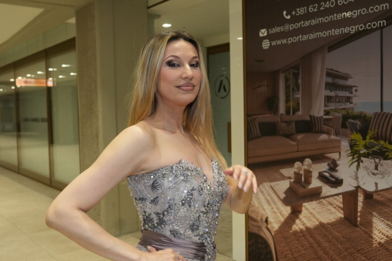"Ne treba mi jahta, mi smo sirotinja": Rada Manojlović otkrila zašto ne peva u Crnoj Gori – "Uskoro će svi pod šator"