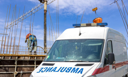 Još jedna nesreća na gradilištu: Radnik povređen nakon pada sa sprata