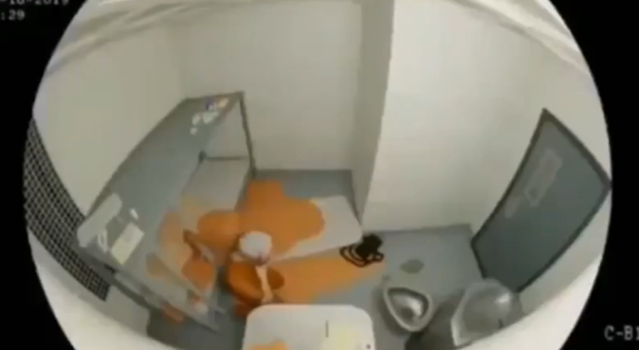 Digao ruku na sebe tri nedelje pre smrti: Ovako je Epstin izgledao posle neuspelog pokušaja samoubistva (FOTO)