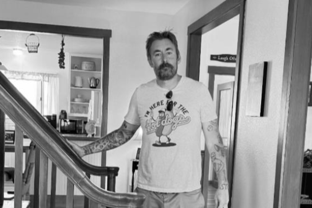 Ogromna tuga: Poznati jutjuber pronađen mrtav u svom stanu