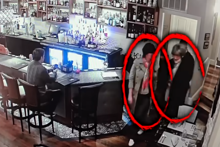 "Za deset minuta nestao je ceo život, ni kašika nije ostala": Milojku u sred noći izgorela čitava kuća do temelja kod Priboja (FOTO)