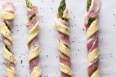 Jedu se brže nego što se prave: Štapići sa šparglom i slaninom su odlično predjelo za prazničnu trpezu (RECEPT)