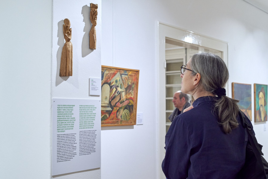 Dela nastala u zatvorskoj bolnici, kupljena od uličnih prodavaca, pronađena na buvljacima: Otvorena izložba "Neobična kolekcija" (FOTO)