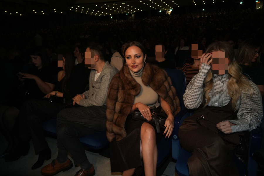 Internet gori zbog Krstinjinog engleskog: Poređenja sa Knezom preplavila mreže (VIDEO)