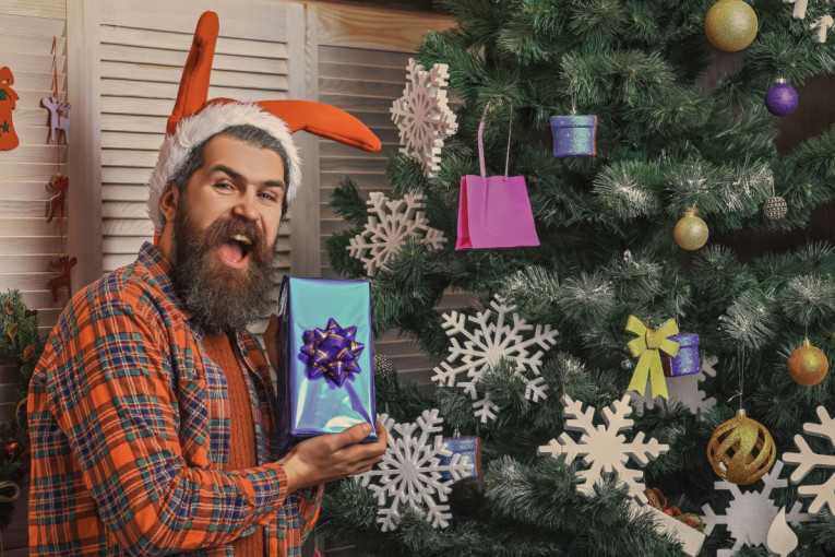 Rupa u šumi dovela do otkrića koje je promenilo istoriju: Tinejdžeri otkrili pećinu sa crtežima starim 20.000 godina (FOTO)