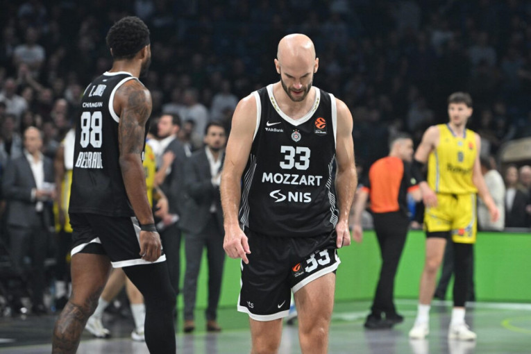 Partizan se ponovo brukao! Makabi se prošetao kroz Arenu na debiju Penjaroje i Pejna! (VIDEO)