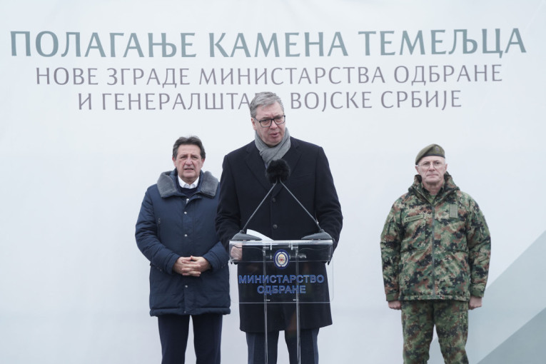 Predsednik Vučić: "Mi moramo sebe da čuvamo, niko drugi nas čuvati neće"