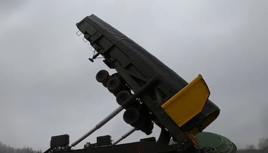 Putin pomenuo "rusko tajno oružje" u svemiru, nastala panika: Ceo svet sad drugačije gleda na neobičnu kometu koja muči naučnike