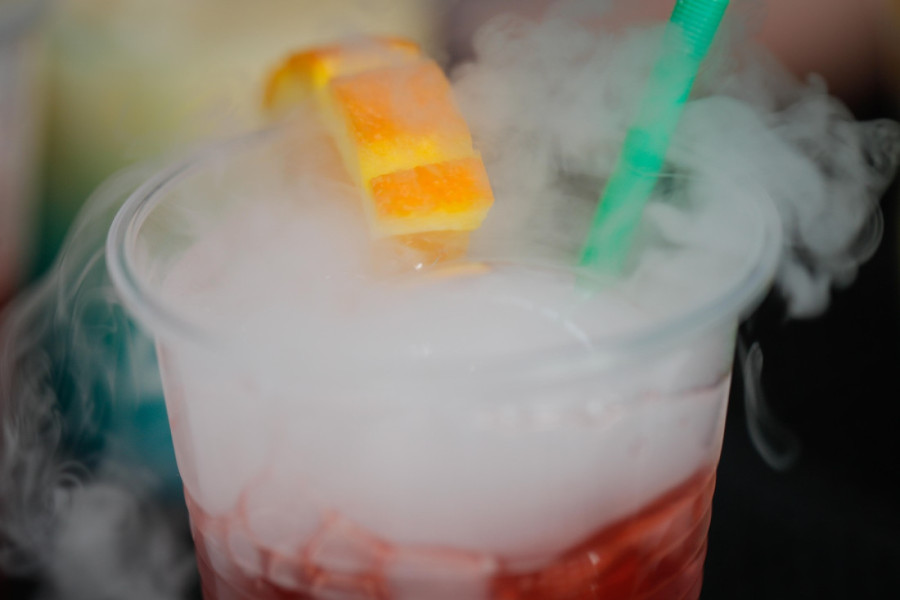 Horor na božićnoj žurci: Popio koktel i pukao mu želudac!