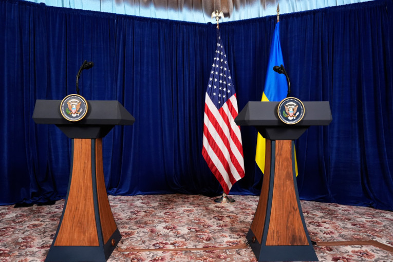 Predsednik: Bajke su da bi MOL zatvorio Rafineriju u Pančevu